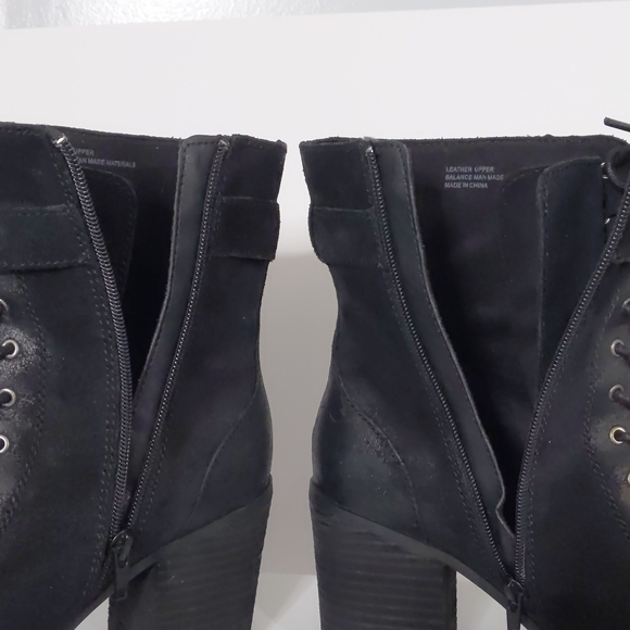 Born Suede Cass Block Heel Boots in Black Size 8.5 NWOT - Picture 11 of 12